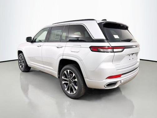 2025 Jeep Grand Cherokee Overland