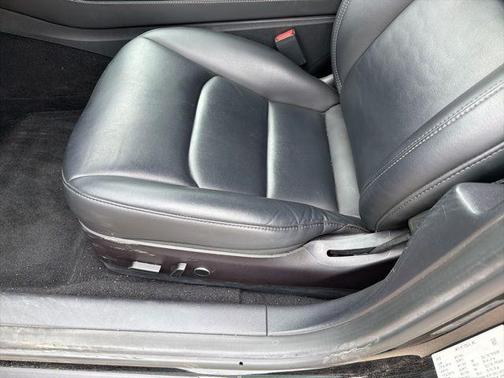 Solid Black 2022 Tesla Model 3 Standard Range
