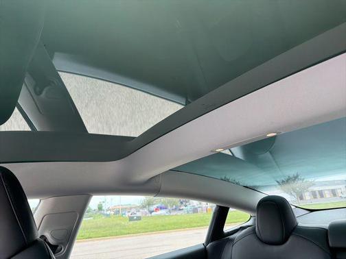 Solid Black 2022 Tesla Model 3 Standard Range