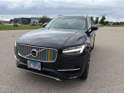 Onyx Black Metallic 2019 Volvo XC90 T6 Inscription