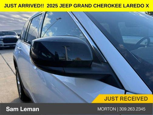 2025 Jeep Grand Cherokee Laredo