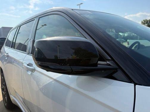 Bright White Clearcoat 2027 Jeep Grand Cherokee L Summit