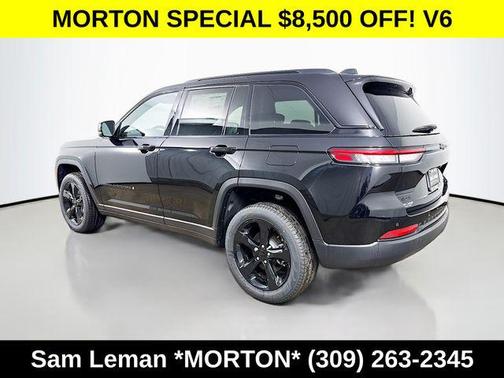 Diamond Black Crystal Pearlcoat 2025 Jeep Grand Cherokee Limited