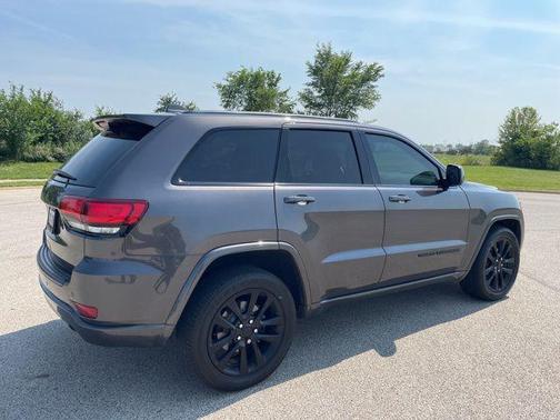2019 Jeep Grand Cherokee Altitude
