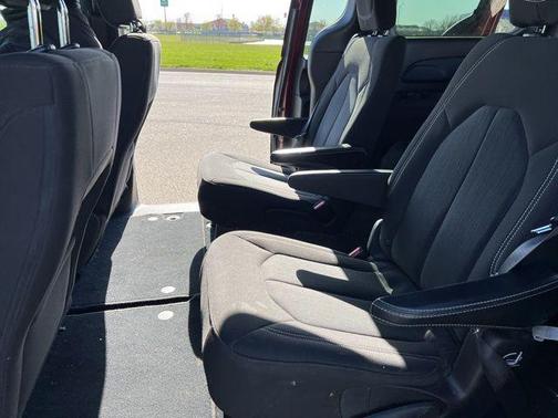 2021 Chrysler Pacifica Touring