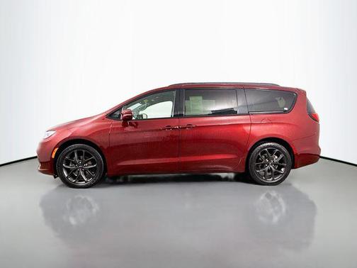 2021 Chrysler Pacifica Touring