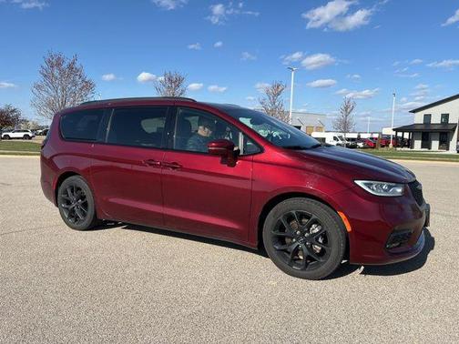 2021 Chrysler Pacifica Touring