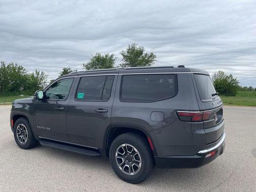 Baltic Gray Metallic Clearcoat 2024 Jeep Wagoneer Series II