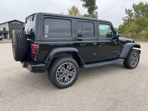 2022 Jeep Wrangler Unlimited 4xe Sahara High Altitude