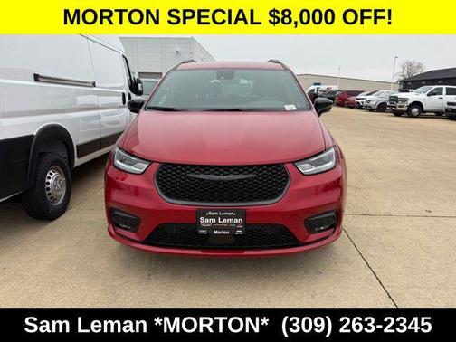 Red Hot Pearlcoat 2026 Chrysler Pacifica L