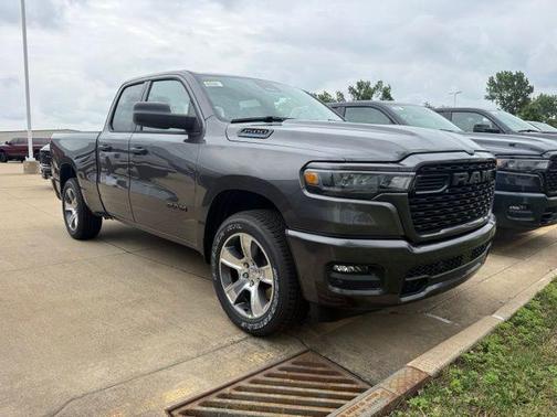 Granite Crystal Metallic Clearcoat 2026 RAM 1500 Express