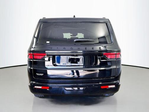 Diamond Black Crystal Pearlcoat 2024 Jeep Wagoneer Series II