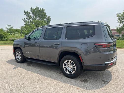 2024 Jeep Wagoneer Base