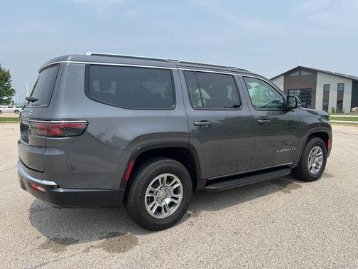 2024 Jeep Wagoneer Base