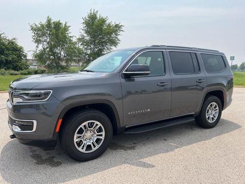 2024 Jeep Wagoneer Base