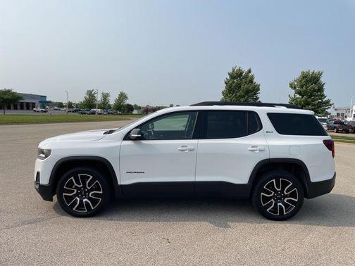 2021 GMC Acadia SLT