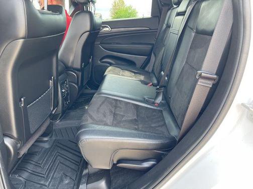 2022 Jeep Grand Cherokee Laredo