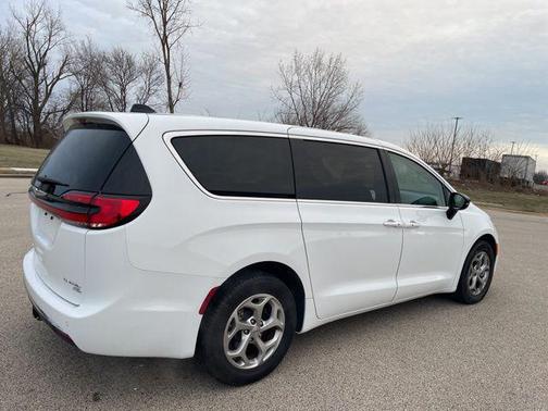 2024 Chrysler Pacifica Limited