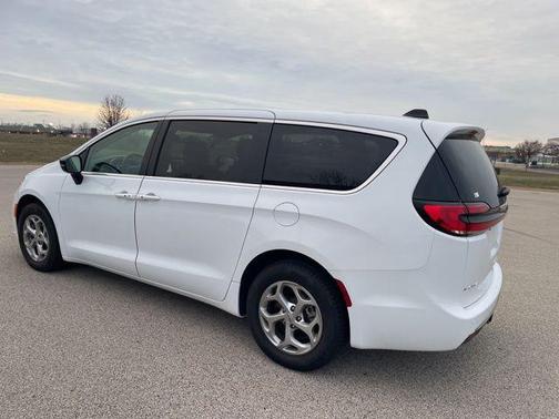 2024 Chrysler Pacifica Limited