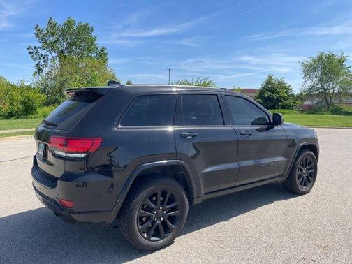 2019 Jeep Grand Cherokee Altitude