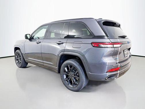 2025 Jeep Grand Cherokee 4xe Anniversary Edition