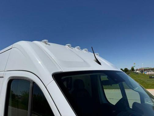 Bright White Clearcoat 2026 RAM ProMaster 2500 Tradesman