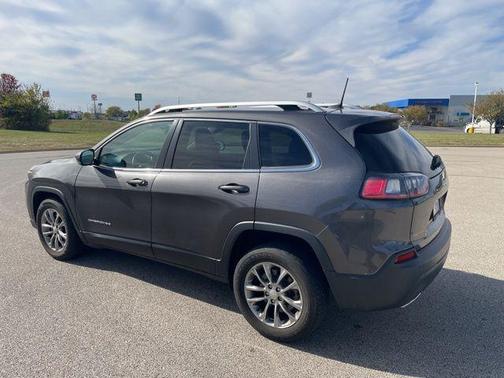 2021 Jeep Cherokee Latitude Lux