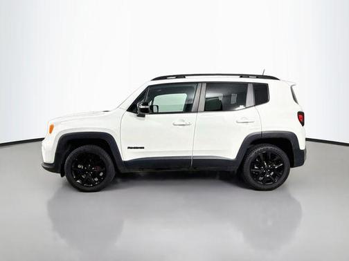 Alpine White Clearcoat 2022 Jeep Renegade Altitude