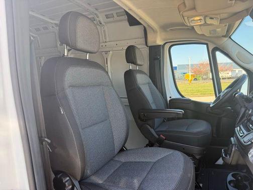 2025 RAM ProMaster 2500 Tradesman