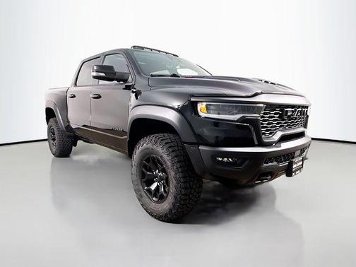 Diamond Black Crystal Pearlcoat 2026 RAM 1500 RHO