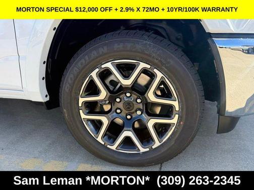 Bright White Clearcoat 2026 RAM 1500 Laramie