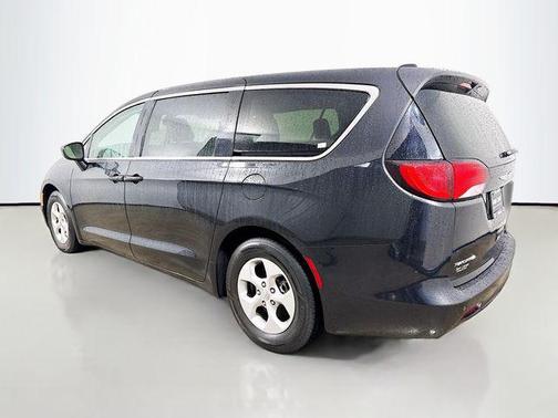 2017 Chrysler Pacifica LX