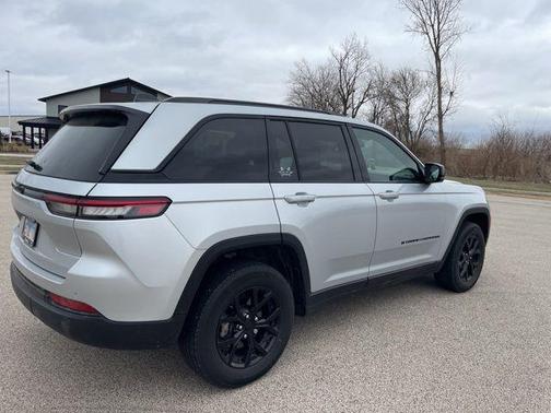 2024 Jeep Grand Cherokee Altitude