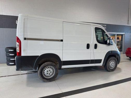 2025 RAM ProMaster 1500 Low Roof