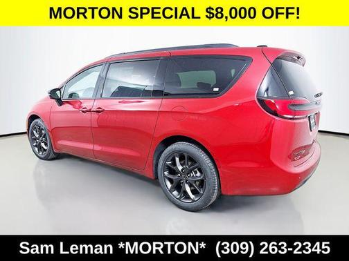 Red Hot Pearlcoat 2026 Chrysler Pacifica L