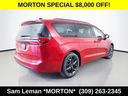Red Hot Pearlcoat 2026 Chrysler Pacifica L