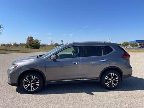 2017 Nissan Rogue SL