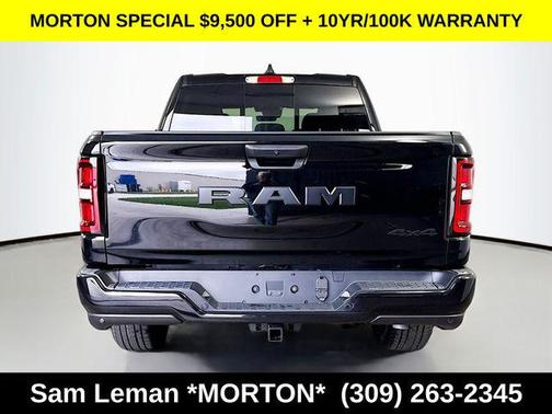 Diamond Black Crystal Pearlcoat 2026 RAM 1500 Express