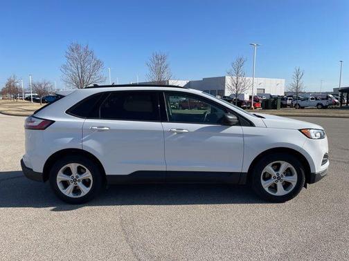 2020 Ford Edge SE