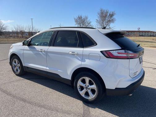 2020 Ford Edge SE