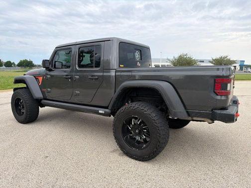 Granite Crystal Metallic Clearcoat 2023 Jeep Gladiator Mojave