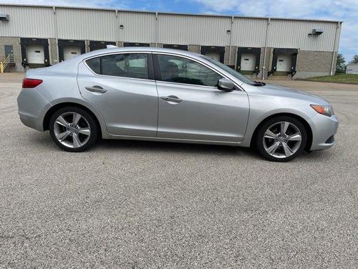 Silver 2014 Acura ILX 2.0L