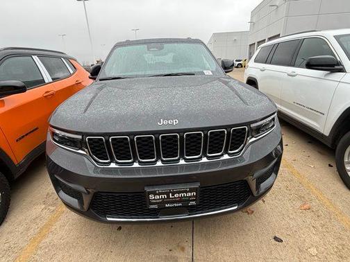 2025 Jeep Grand Cherokee Laredo