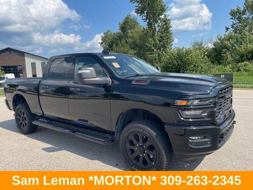 Diamond Black Crystal Pearlcoat 2026 RAM 2500 Big Horn