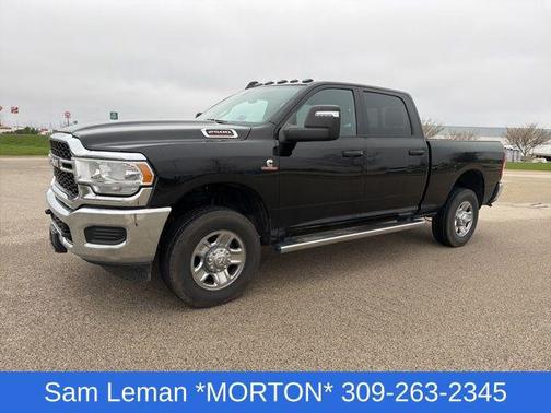 Diamond Black Crystal Pearlcoat 2024 RAM 2500 Tradesman