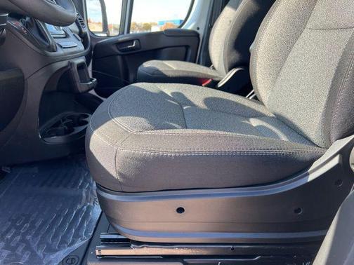 2025 RAM ProMaster 2500 Tradesman