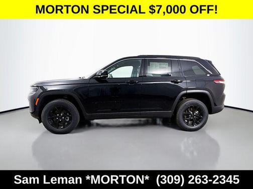 Diamond Black Crystal Pearlcoat 2026 Jeep Grand Cherokee Altitude