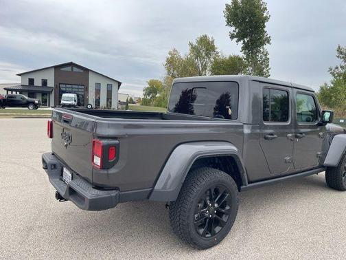 2024 Jeep Gladiator Nighthawk