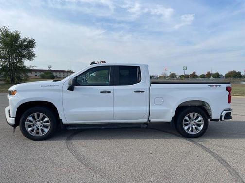 2020 Chevrolet Silverado 1500 Custom