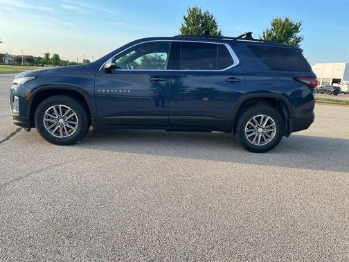 Northsky Blue Metallic 2023 Chevrolet Traverse LT